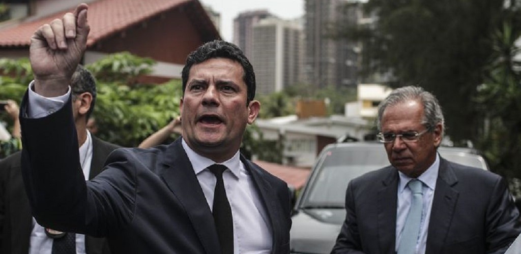 Moro aceita convite e será ministro da Justiça no governo Bolsonaro