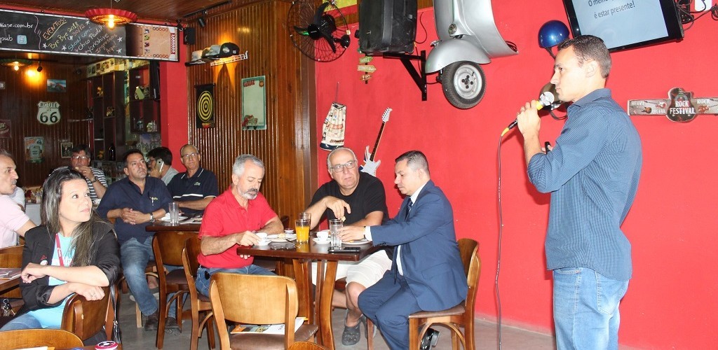 CDL Rio Grande conversa com comerciantes do Cassino