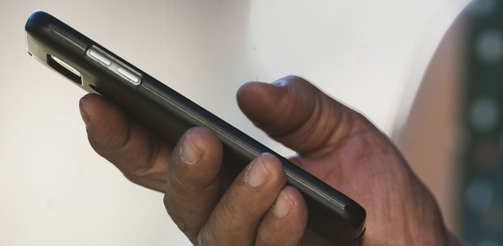 Processo de bloqueio de celulares irregulares começa no dia 7