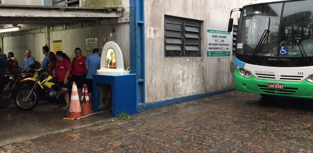 Com escolta da Brigada Militar, frota da Noiva do Mar começa a circular