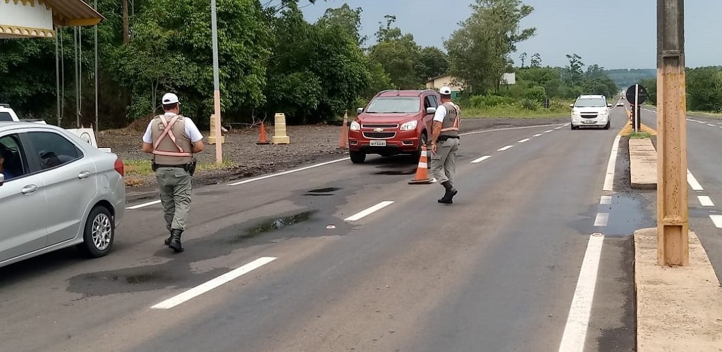 PRE realiza ações de fiscalização nas rodovias de acesso ao litoral gaúcho