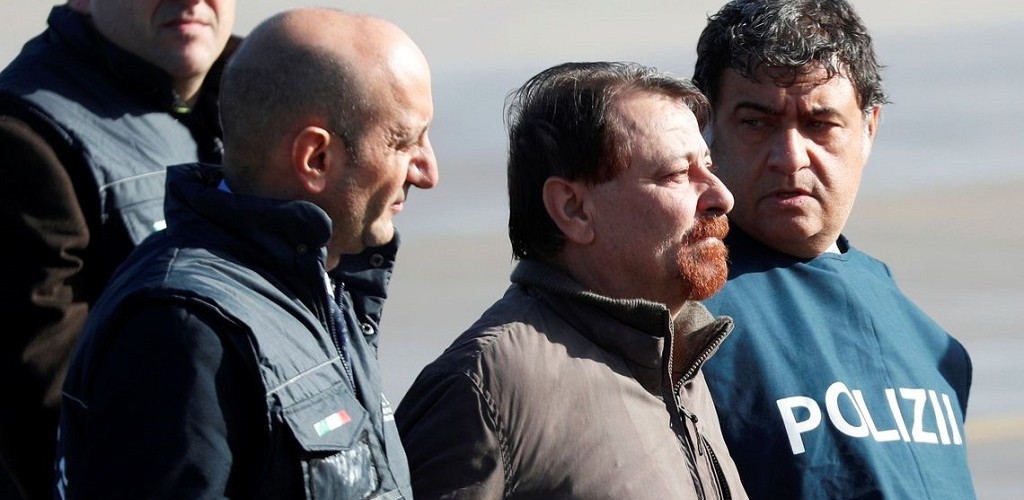 Battisti chega a Roma após quase 40 anos foragido da Justiça
