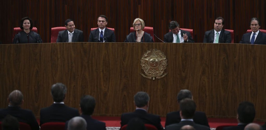 Em diplomação, Bolsonaro pede confiança daqueles que não votaram nele