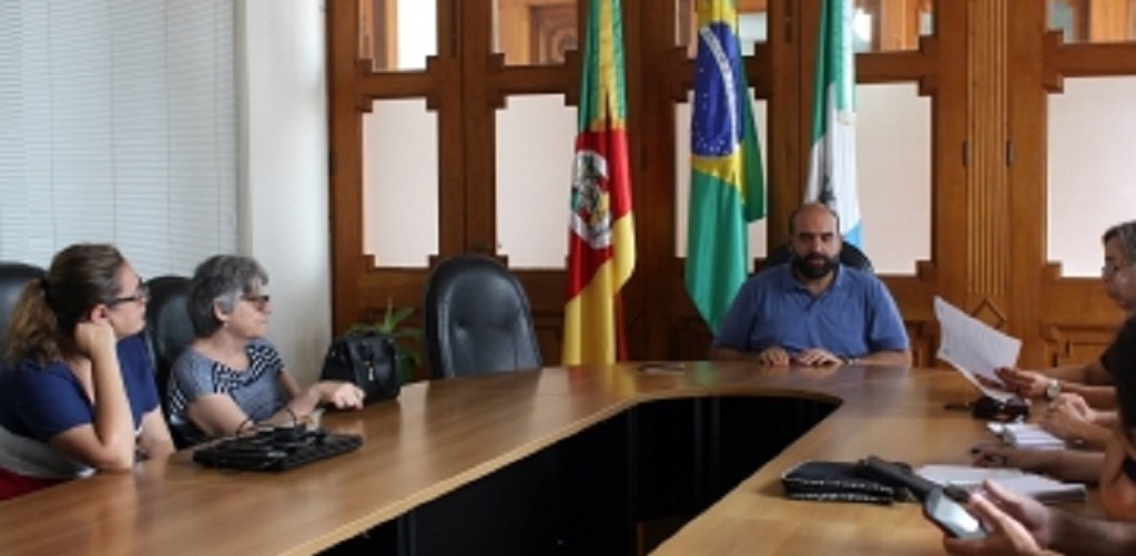 Proposta de reposição de 4,13% ao Sindicato dos Trabalhadores em Educação é apresentada