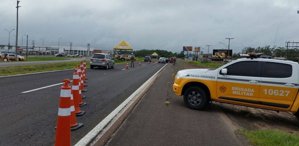 Comando Rodoviário alerta para fluxo intenso de veículos no feriado de Natal