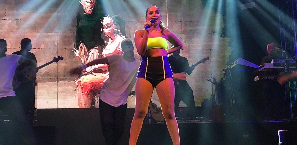Anitta e Lucas Lucco levaram fãs à loucura no Festival de Verão de Rio Grande