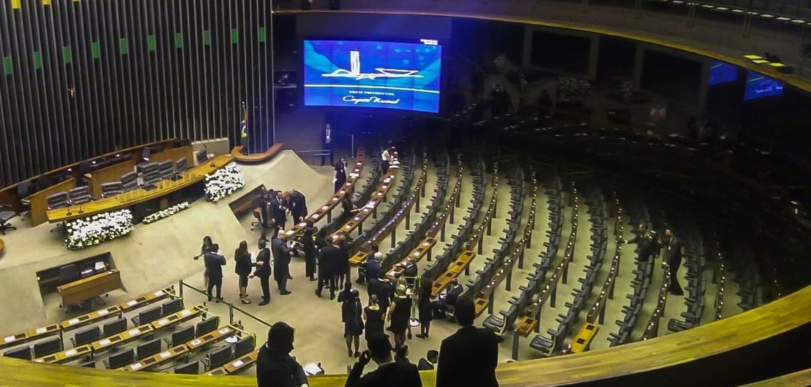 Sessão solene marca abertura dos trabalhos legislativos