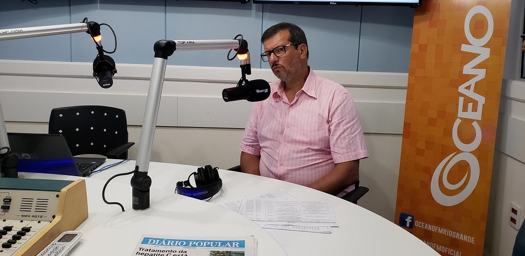 Em entrevista, prefeito fala sobre temas de interesse da comunidade