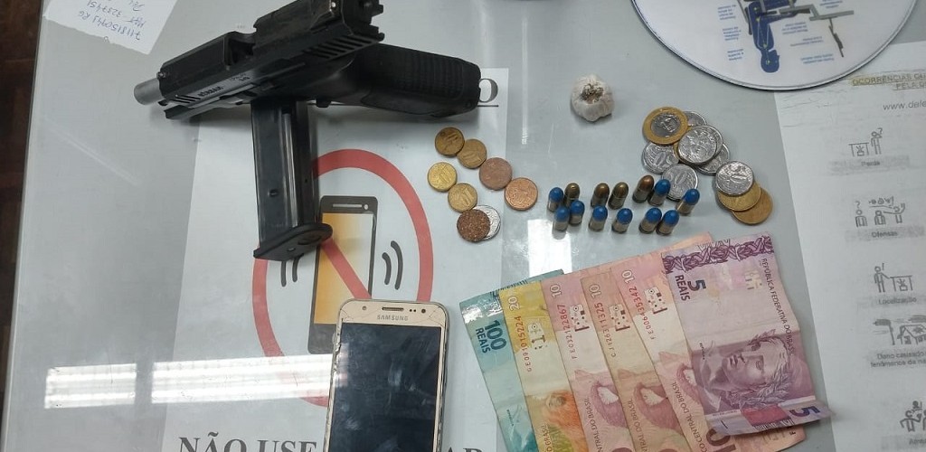 BM realiza prisão por porte ilegal de arma de uso restrito