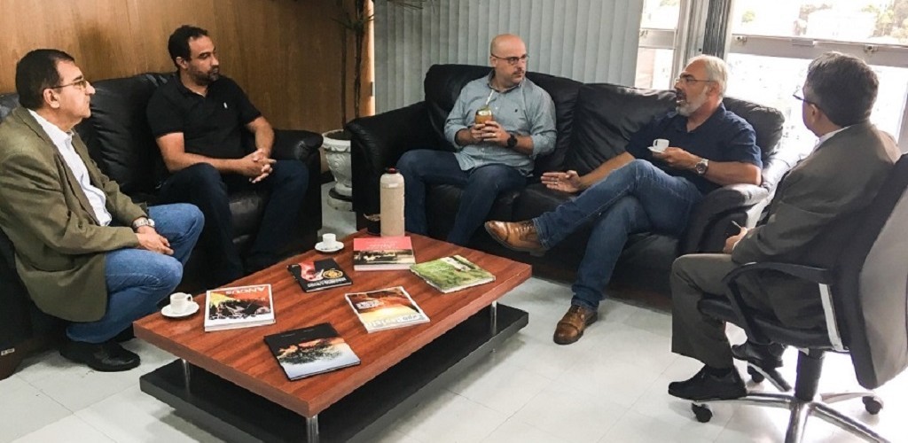 Chuí apresenta projeto para receber porto marítimo