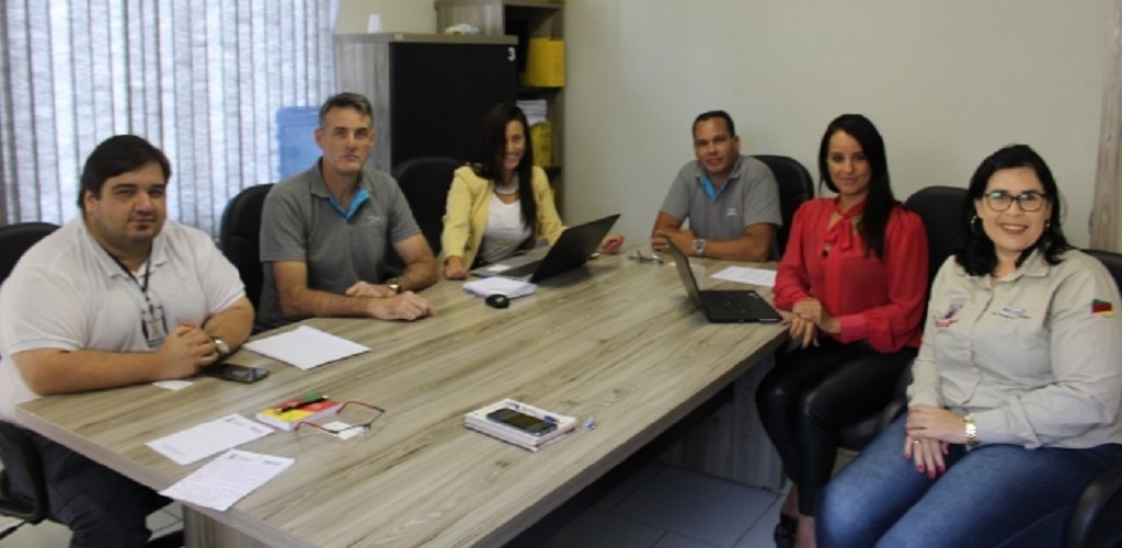 Procon se reúne com representante jurídico do Serasa Experian