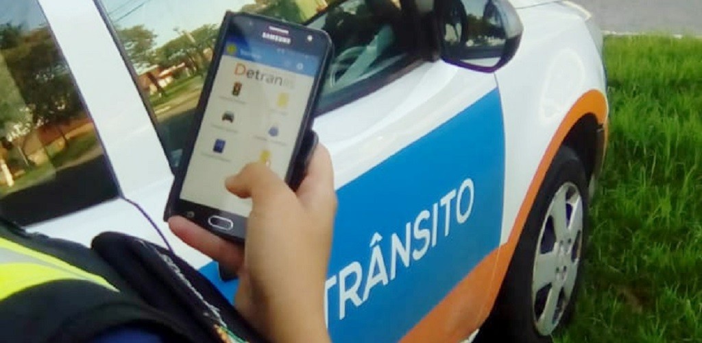 Talão eletrônico facilita fiscalizações no trânsito em Pelotas