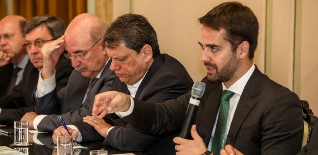 Ministro garante prioridade na manutenção de rodovias e pontes danificadas em função das chuvas