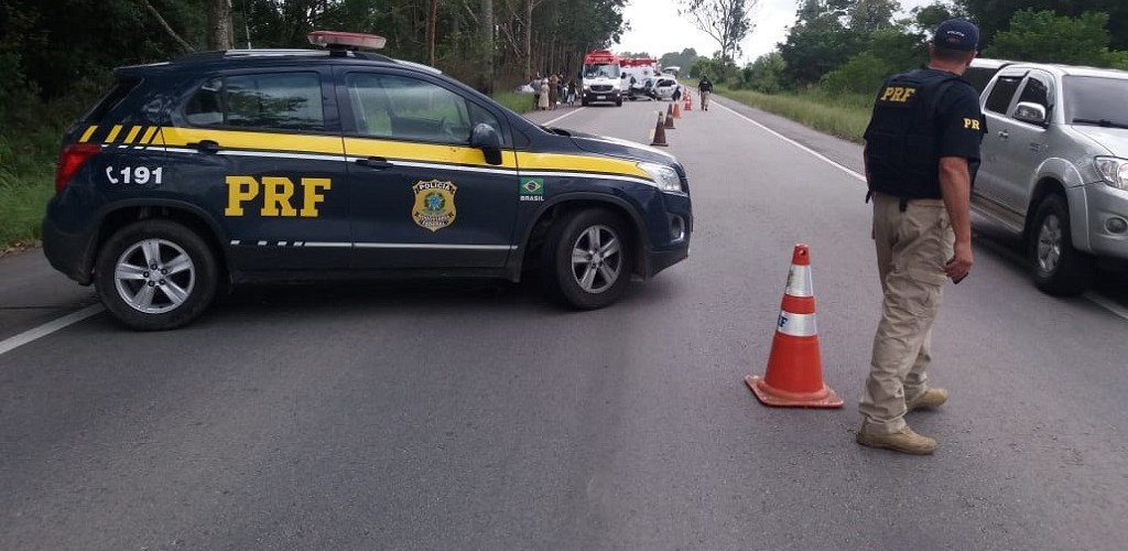 Quatro pessoas ficam feridas em acidente na BR 471
