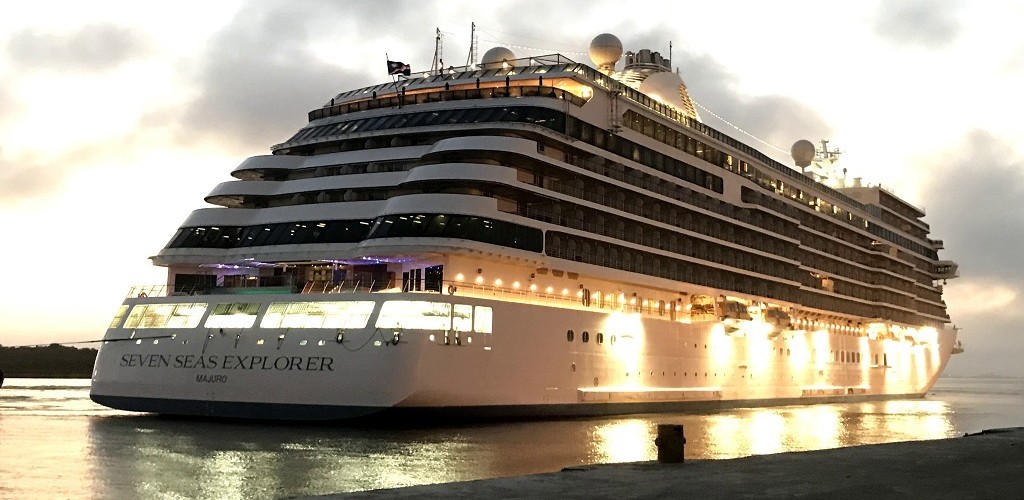 Seven Seas Explorer chega ao Porto do Rio Grande
