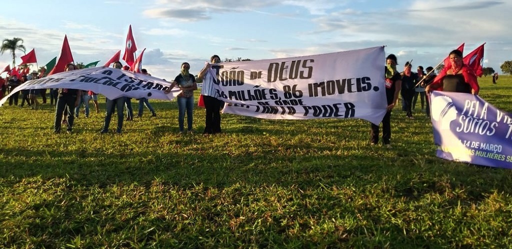 Mulheres de movimentos populares ocupam fazenda de João de Deus