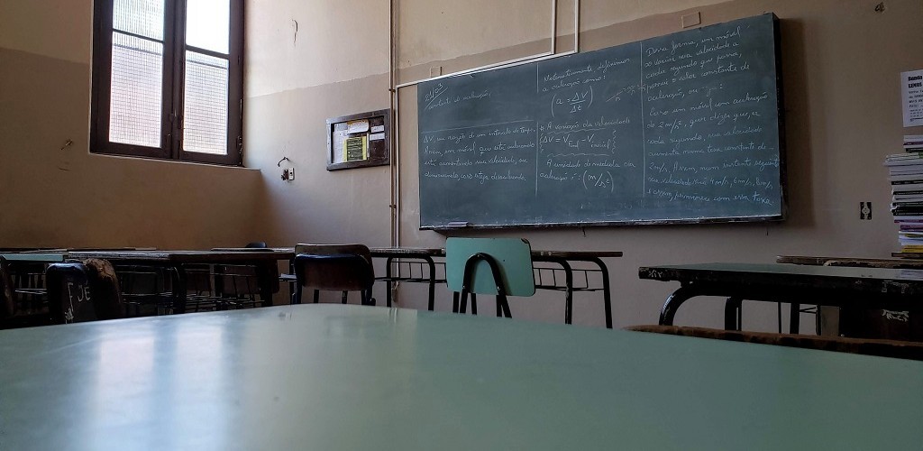 Escolas Estaduais estão paralisadas 