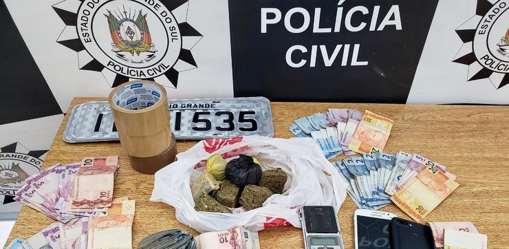 PC prende jovem por tráfico de drogas no bairro Miguel de Castro Moreira