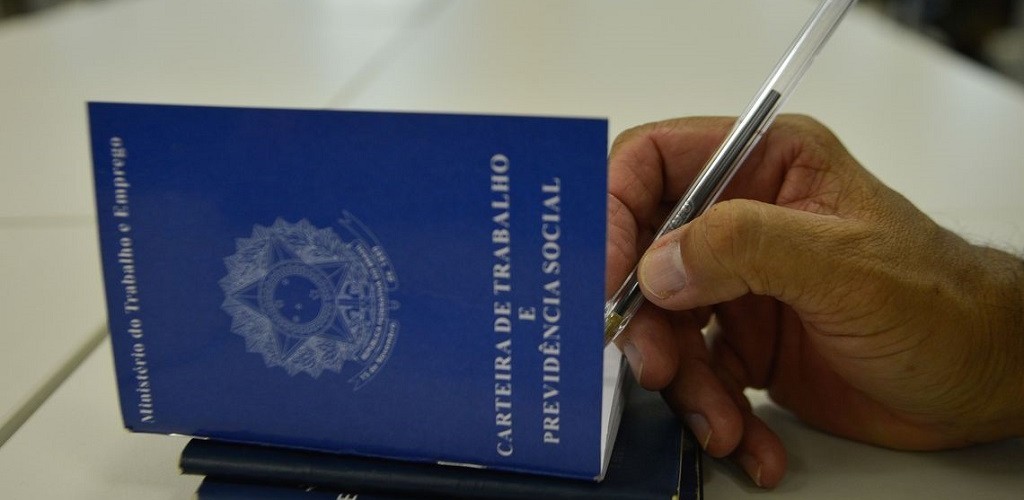 País cria 173 mil empregos, maior resultado para fevereiro desde 2014