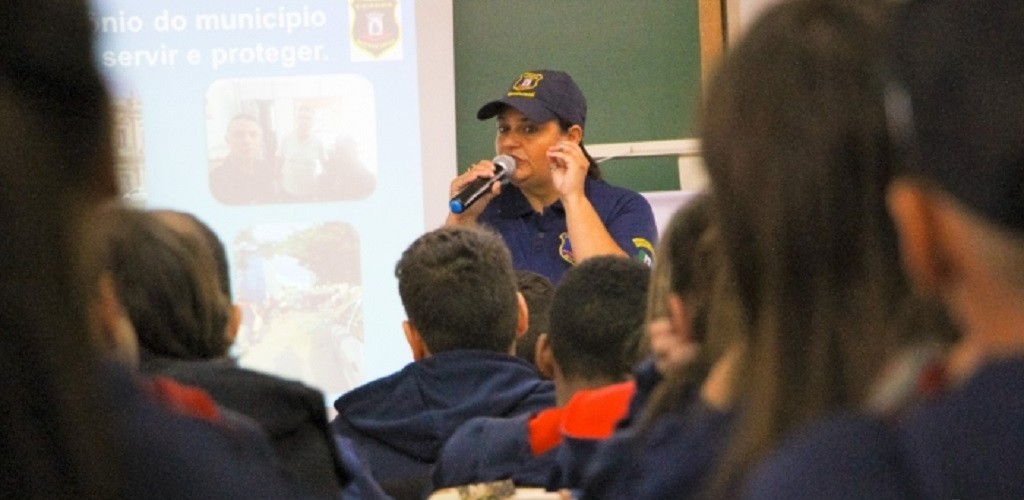 Guarda Municipal desenvolve projeto Promotores da Paz