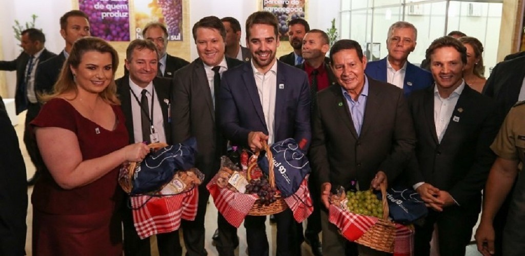 Festa da Uva ressalta perseverança do produtor após perdas com clima