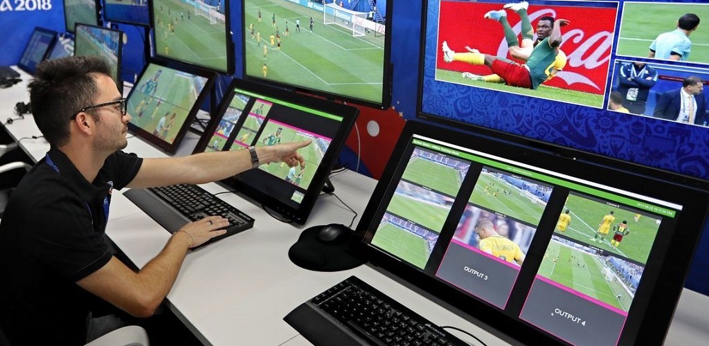 Clubes aprovam e Brasileirão terá uso do VAR em todos os jogos