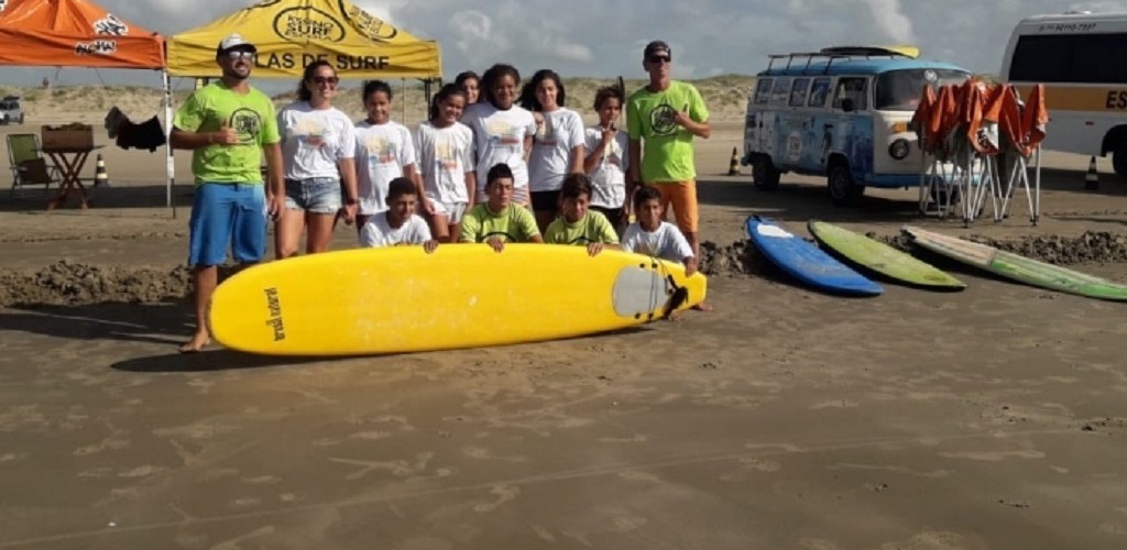 Projeto Surf Solidário premiou adolescentes 