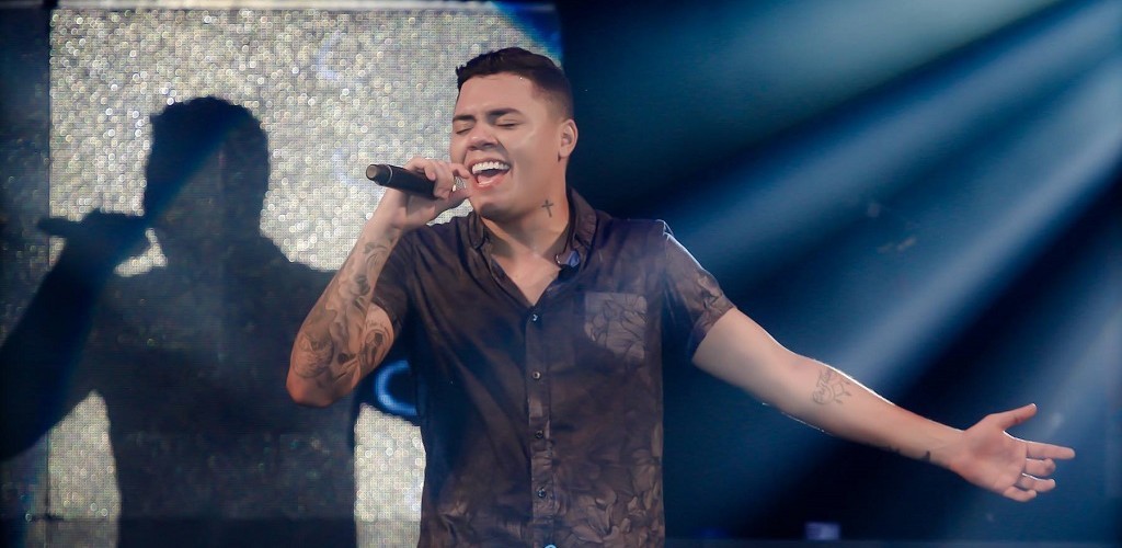 Felipe Araújo: um show de carisma, talento e emoção