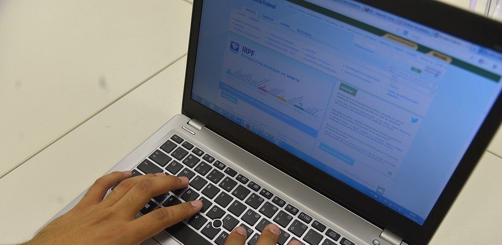 Contribuinte pode aproveitar feriado para preparar declaração do IR