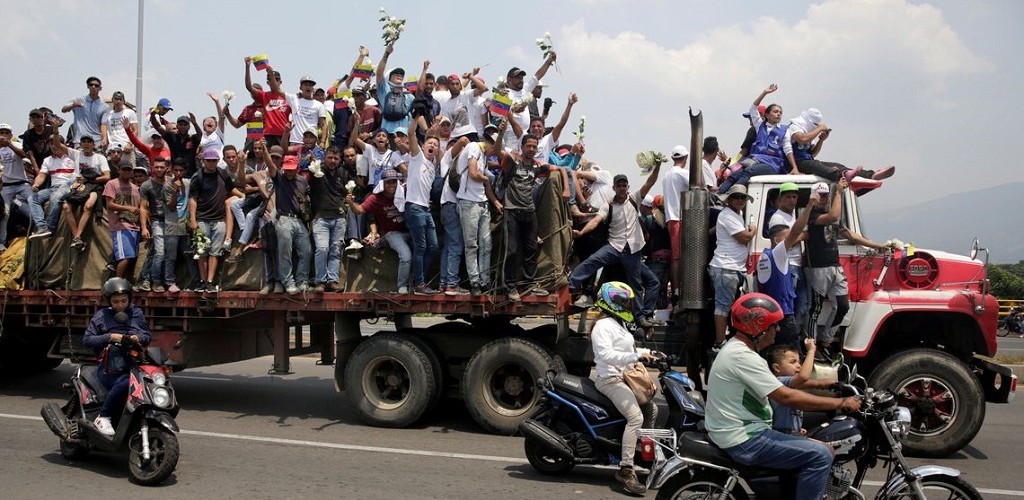 Fechamento de fronteira com a Venezuela paralisa comércio em Pacaraima
