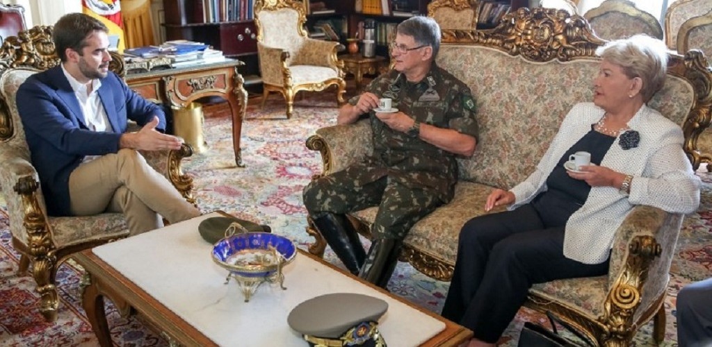 Governador recebe comandante do Exército Brasileiro
