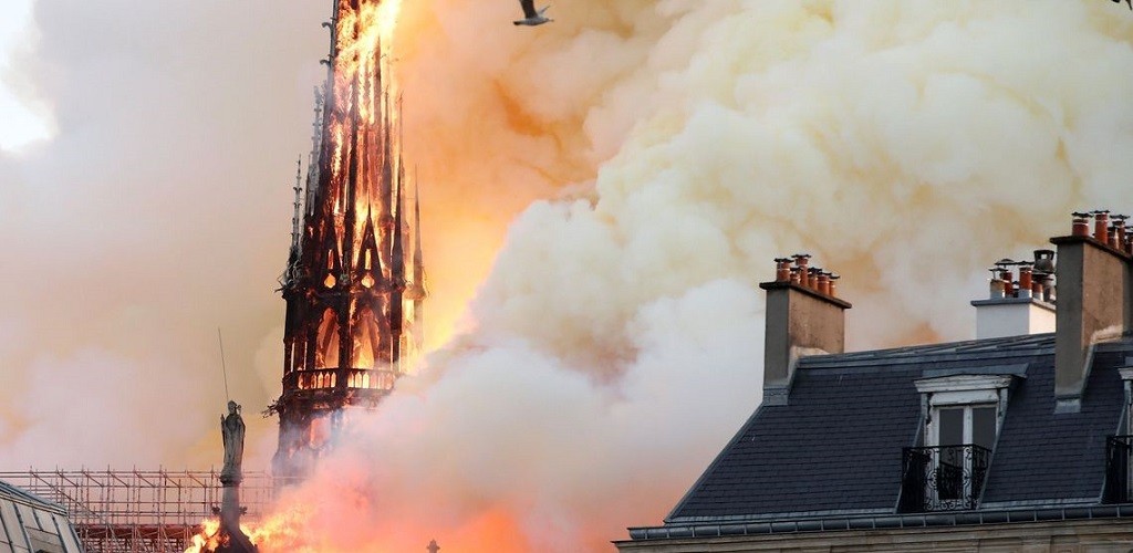 Incêndio na Notre-Dame completa uma semana