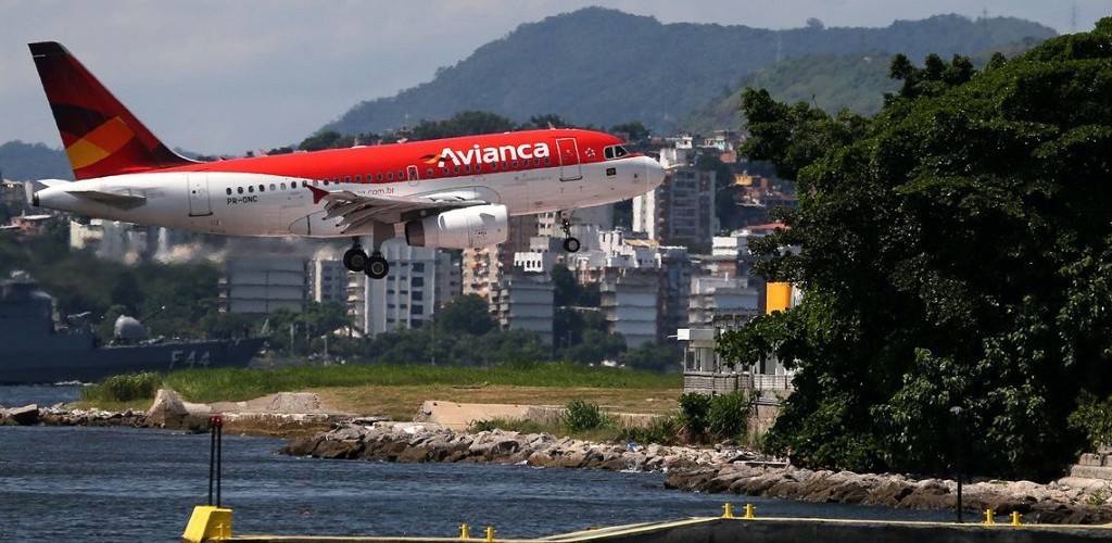 Com devolução de aviões, Avianca cancela mais voos em todo o país