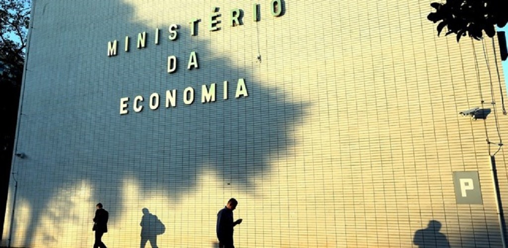 Reforma vai gerar economia de R$ 1,236 trilhão em 10 anos, diz governo
