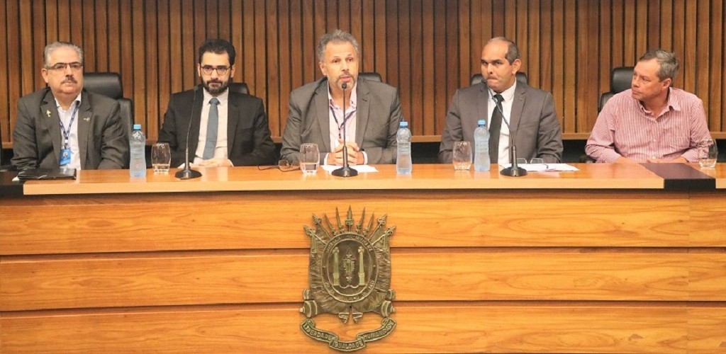 Secretaria da Educação discute com municípios uso de verbas federais