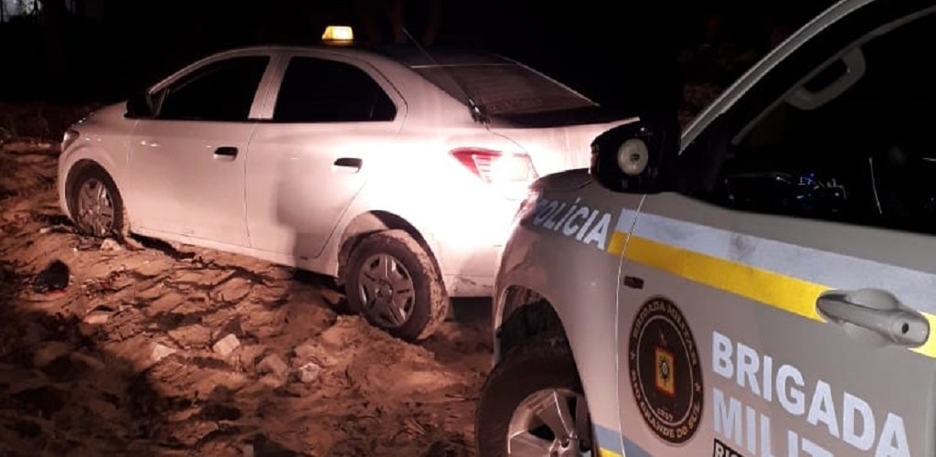 BM recupera táxi roubado durante assalto na noite de ontem