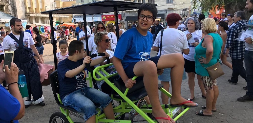 Encontrão Azul marca o Dia Mundial de Conscientização do Autismo em Rio Grande