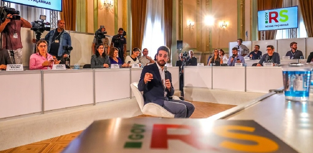 Leite faz balanço de 100 dias e destaca medidas para solucionar crise