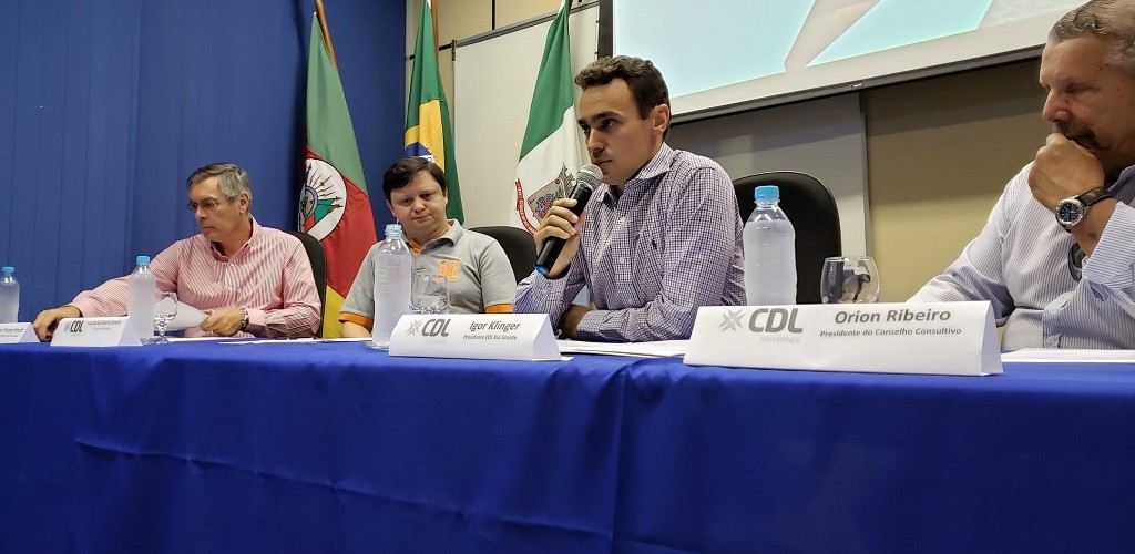 Igor Klinger é aclamado para mais uma gestão à frente da CDL