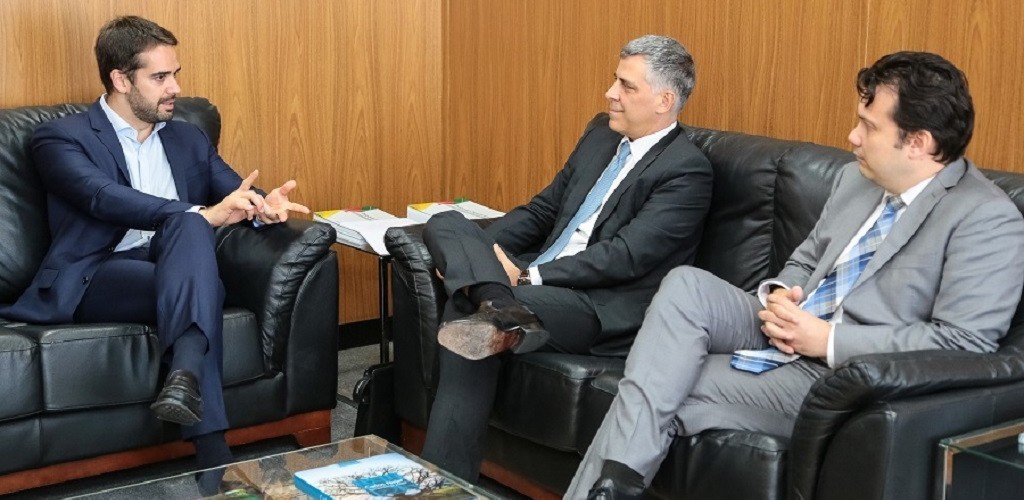 Governador anuncia Roberto Barbuti como novo diretor-presidente da Corsan