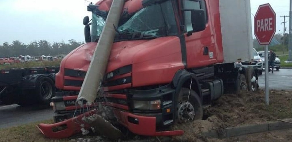 Acidentes são registrados na ERS 734 e BR 392