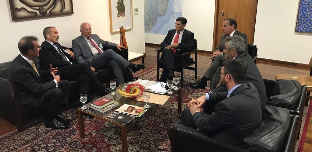 Comitiva da Câmara de Comércio visita General Santos Cruz