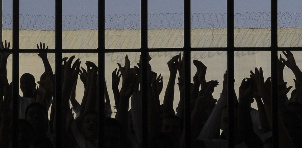Especialistas discutem terceirização de unidades prisionais
