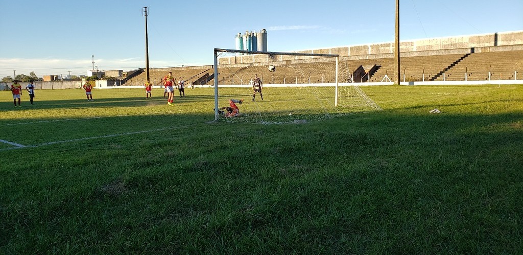 Riograndense vence e segue invicto na Copa Safergs
