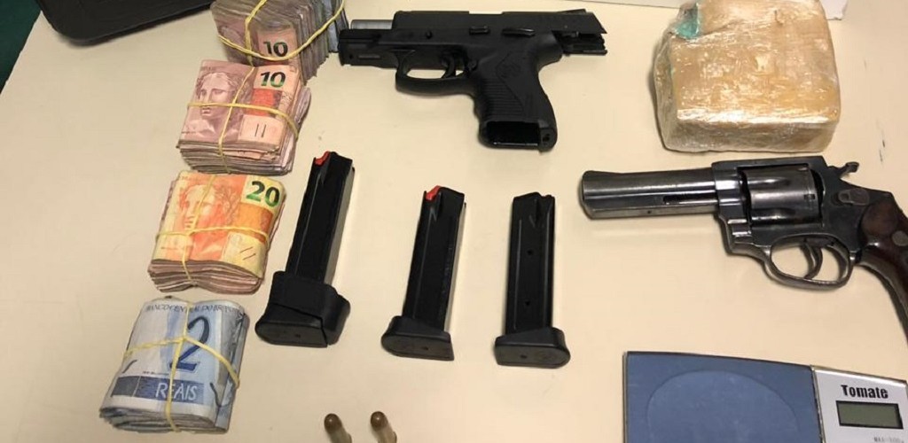 Polícia prende mulher por tráfico de drogas e corrupção de menores