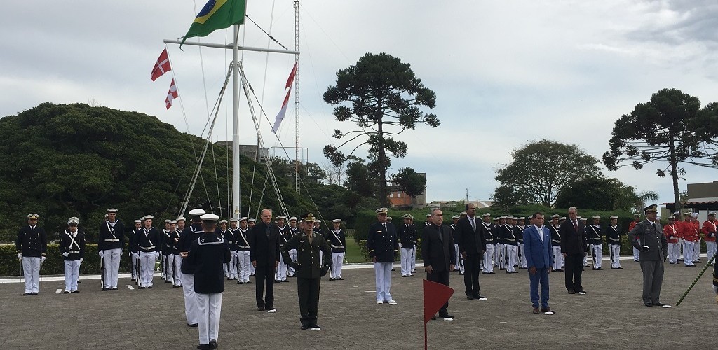 Marinha realiza homenagens pelo aniversário da Batalha Naval do Riachuelo