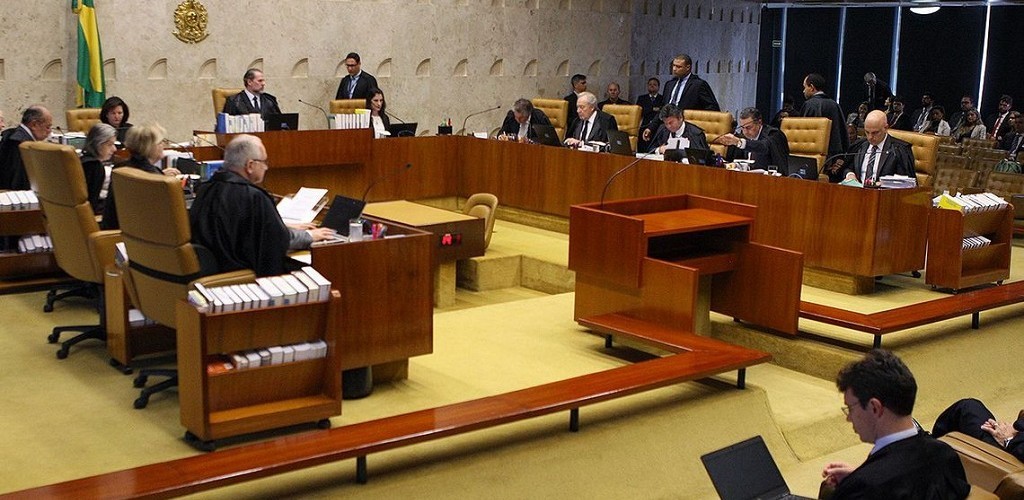 Supremo decide criminalizar a homofobia como forma de racismo