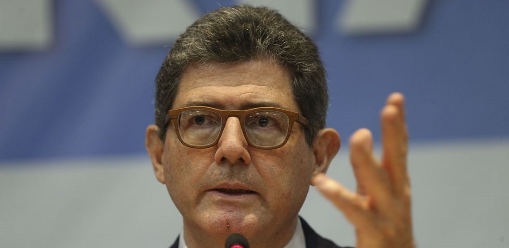 Presidente do BNDES pede demissão