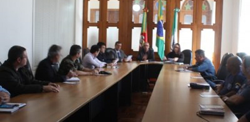 Defesa Civil apresenta relatório e planeja ações para o resto do ano