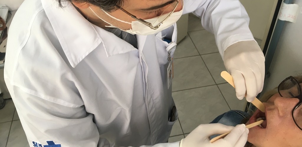 Campanha contra o câncer bucal é realizada em RG e SJN